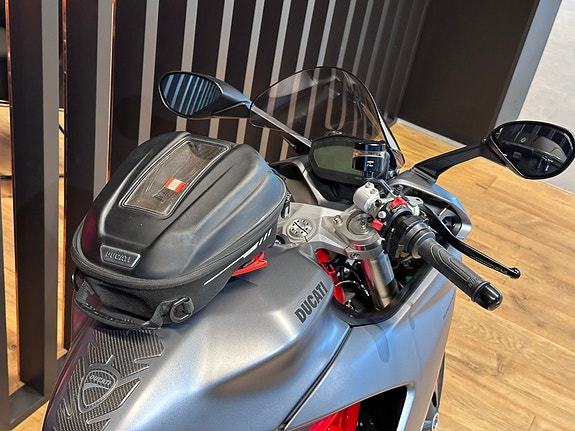 Ducati SuperSport (2021-reg) 9 of 11