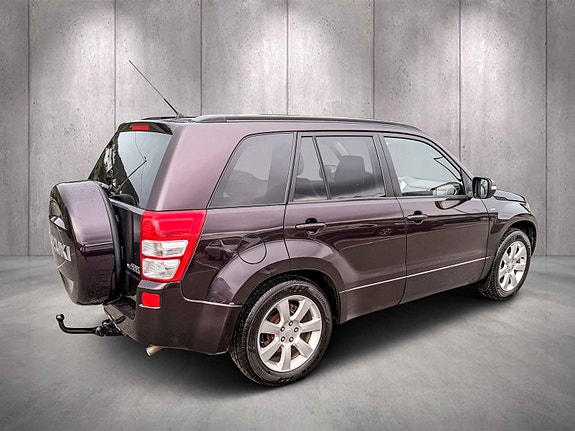 Suzuki Grand Vitara 4 of 11