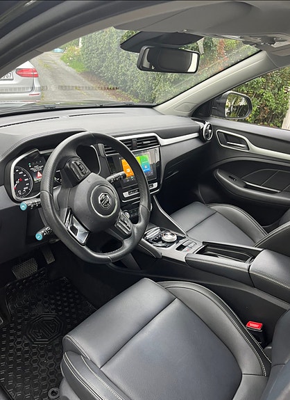 MG ZS EV 4 of 15