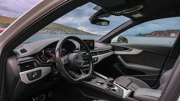 Audi A4 26 of 30
