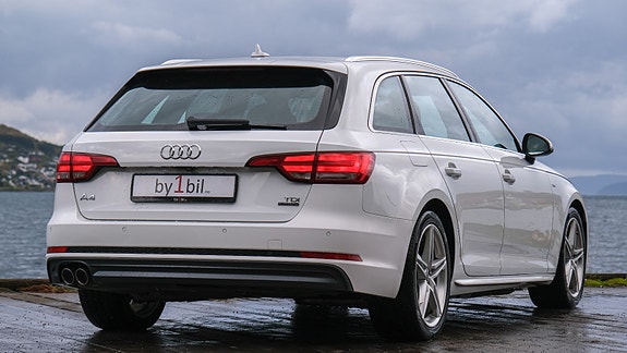Audi A4 9 of 30