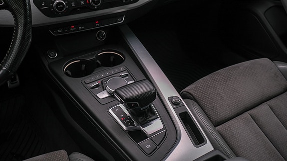 Audi A4 22 of 30