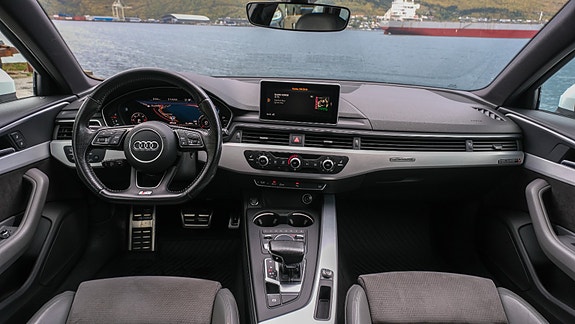 Audi A4 12 of 30