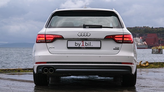 Audi A4 11 of 30
