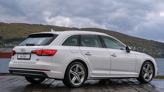 Audi A4 7 of 30