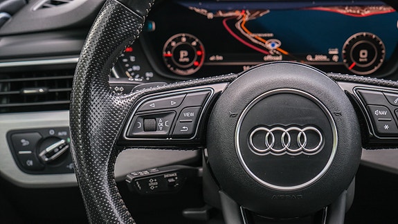 Audi A4 14 of 30