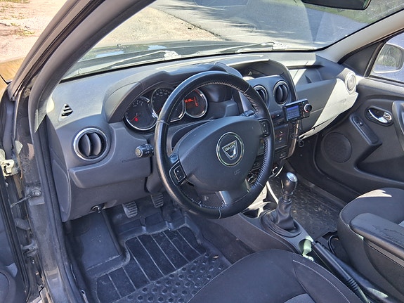 Dacia Duster 13 of 14