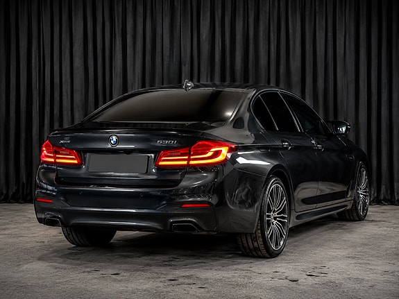 BMW 530i 10 of 30