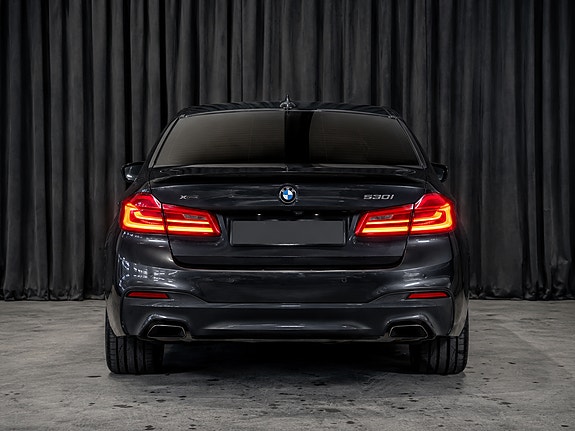 BMW 530i 9 of 30