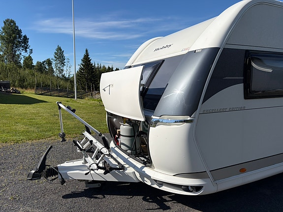 Hobby 650 KMFe Excellent edition - 3 køyer - ALDE - AC - 2200kg 4 of 9