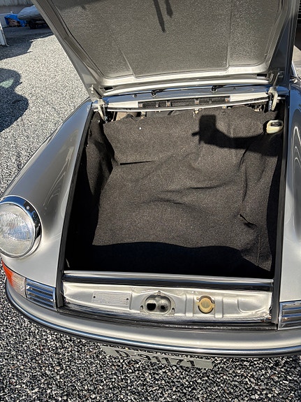 Porsche 911 11 of 30