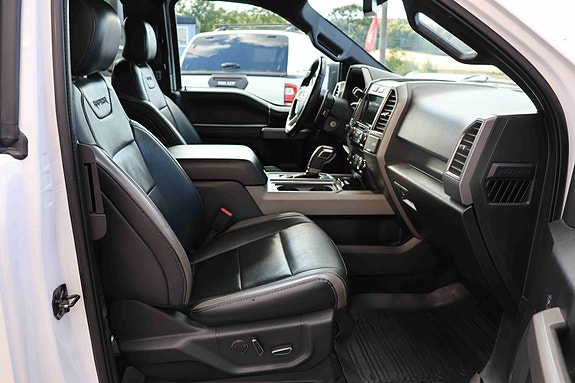 Ford F-150 9 of 30