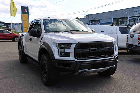 Ford F-150 2 of 30
