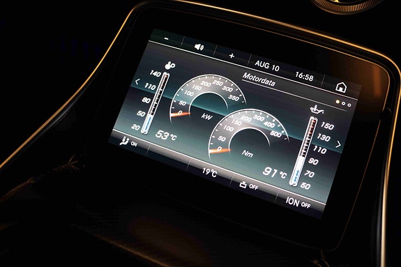 Mercedes-Benz AMG GT 53 24 of 30