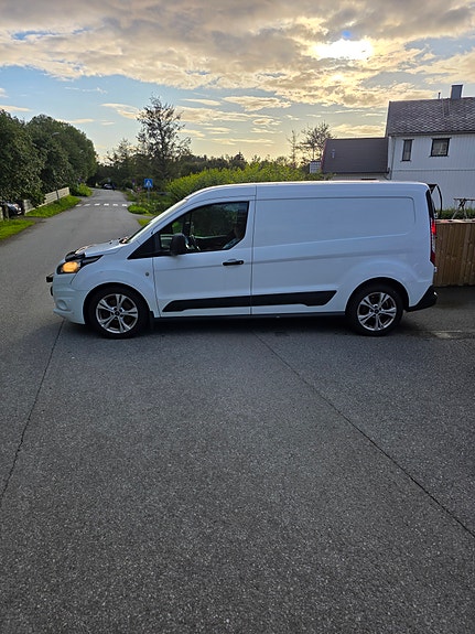 Ford Transit Connect 3 of 15