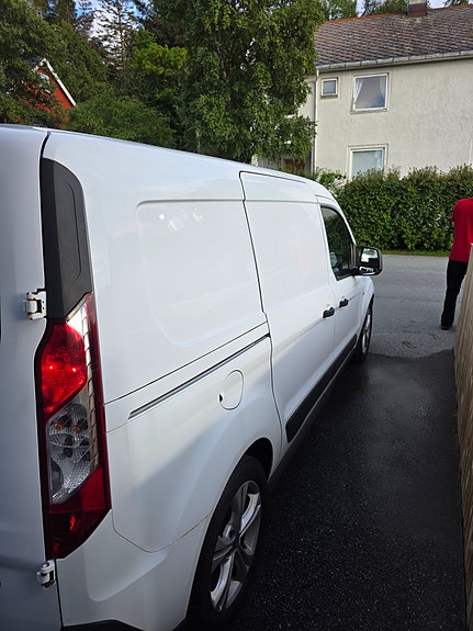 Ford Transit Connect 6 of 15