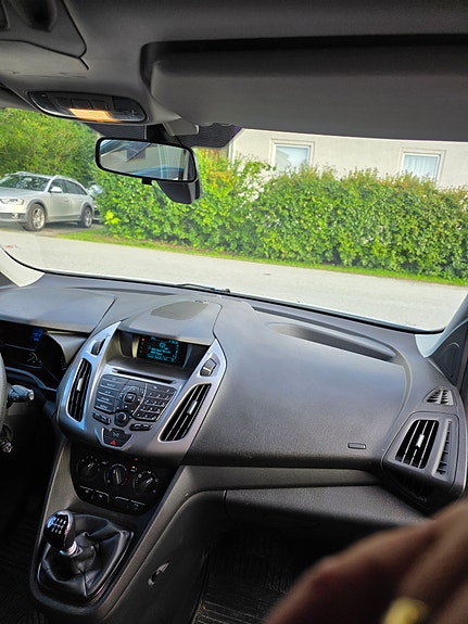 Ford Transit Connect 12 of 15