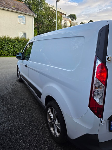 Ford Transit Connect 7 of 15