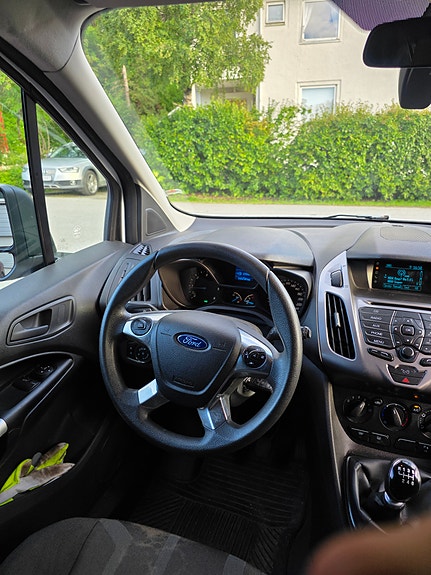 Ford Transit Connect 13 of 15