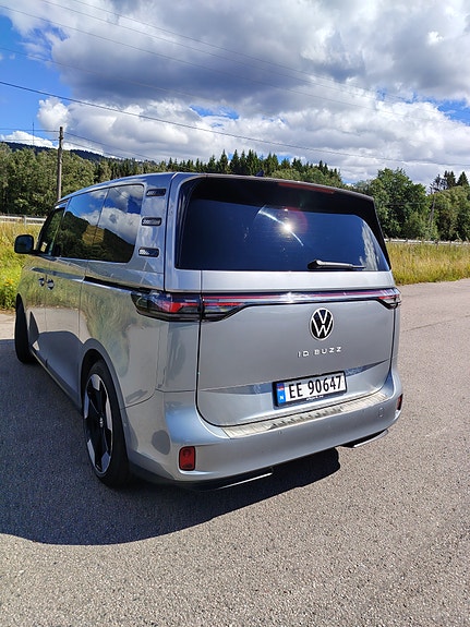 Volkswagen ID. Buzz 7 of 27