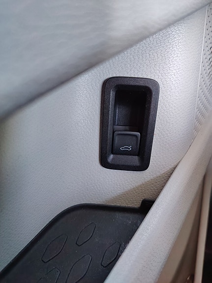 Volkswagen ID. Buzz 24 of 27