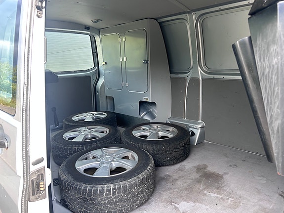 Volkswagen Transporter 12 of 30