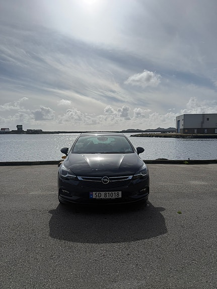 Opel Astra 2 of 29