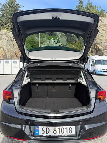 Opel Astra 9 of 29