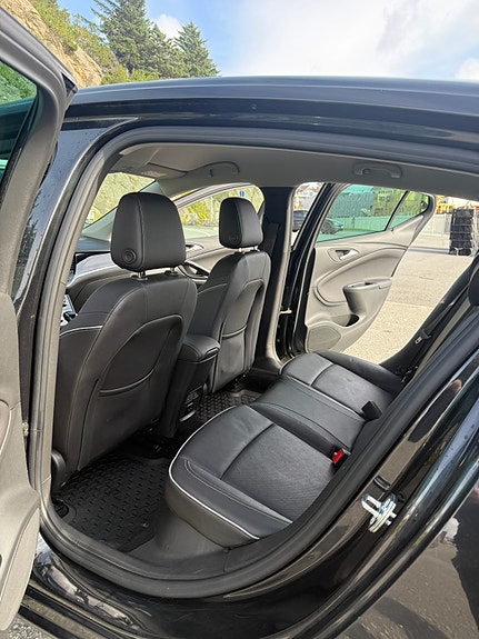 Opel Astra 12 of 29