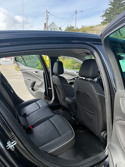 Opel Astra 10 of 29