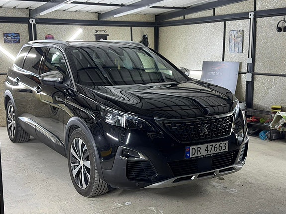 Peugeot 5008 5 of 15