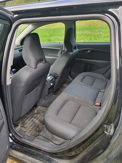 Volvo V70 9 of 11