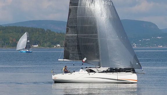 Jeanneau Sun Fast 3300 7 of 30