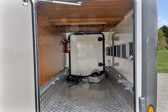 Mobilvetta K-YACHT 85 | Solcelle | Litium | 3500kg | 19 of 30
