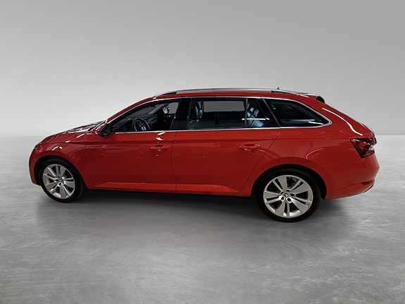 Skoda Superb 7 of 30