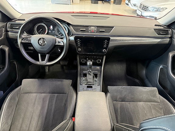 Skoda Superb 10 of 30