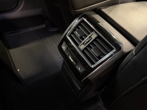 Skoda Superb 27 of 30