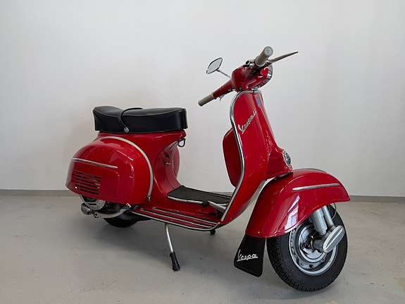 Vespa 180 Super Sport 4 of 18