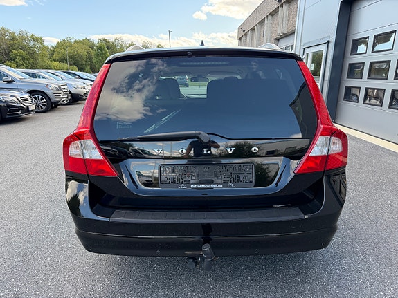 Volvo V70 8 of 23