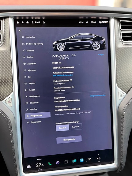 Tesla Model S 11 of 20