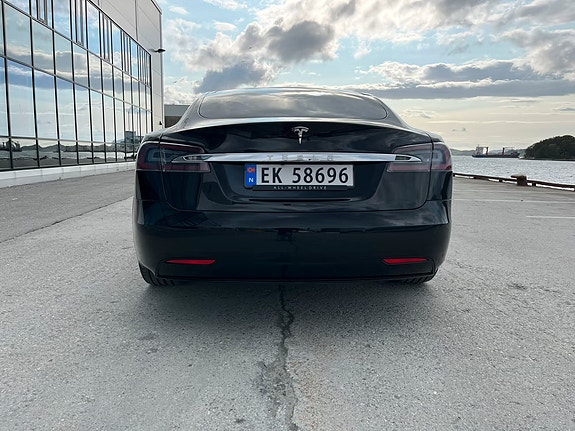 Tesla Model S 6 of 20