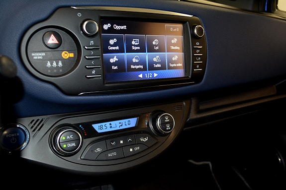 Toyota Yaris 19 of 28