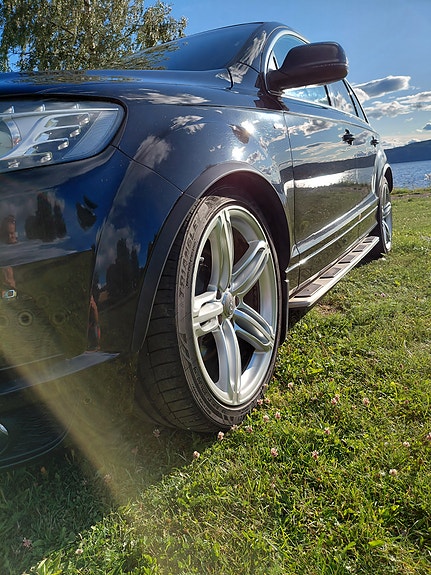 Audi Q7 3 of 20