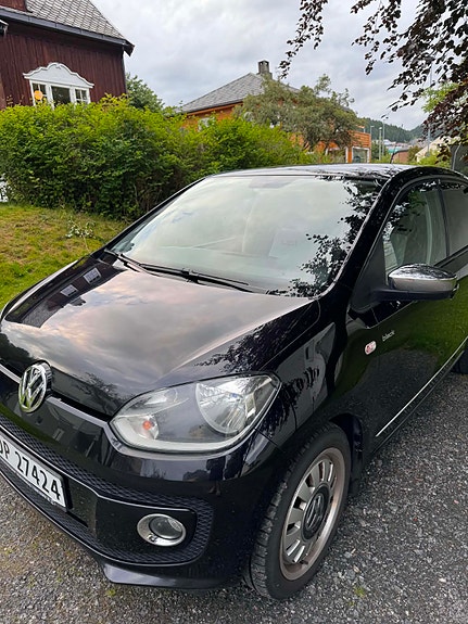 Volkswagen UP! 9 of 17