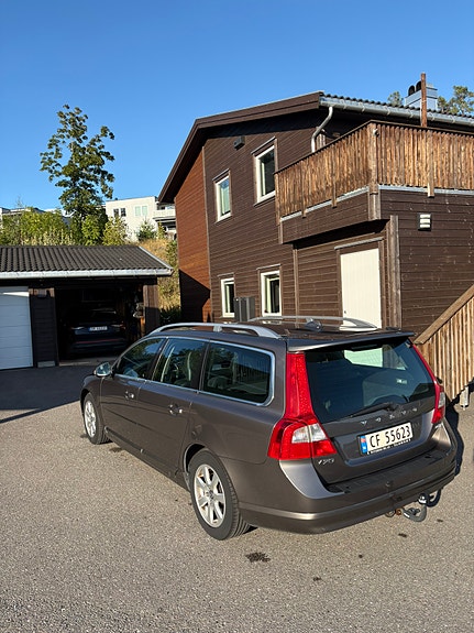 Volvo V70 7 of 23