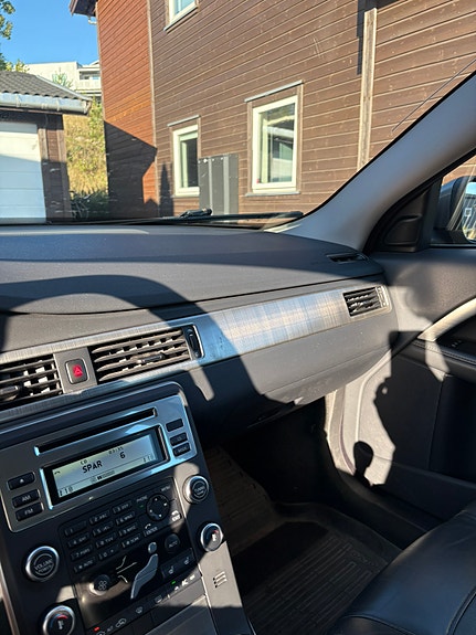 Volvo V70 15 of 23