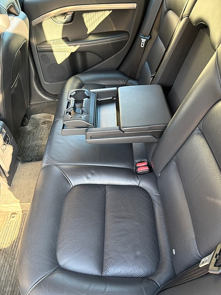 Volvo V70 11 of 23