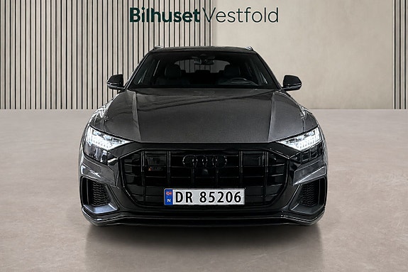 Audi SQ8 2 of 28