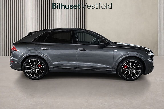 Audi SQ8 3 of 28