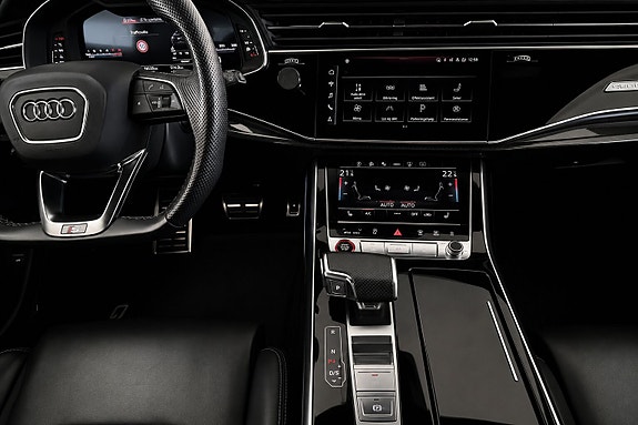 Audi SQ8 14 of 28